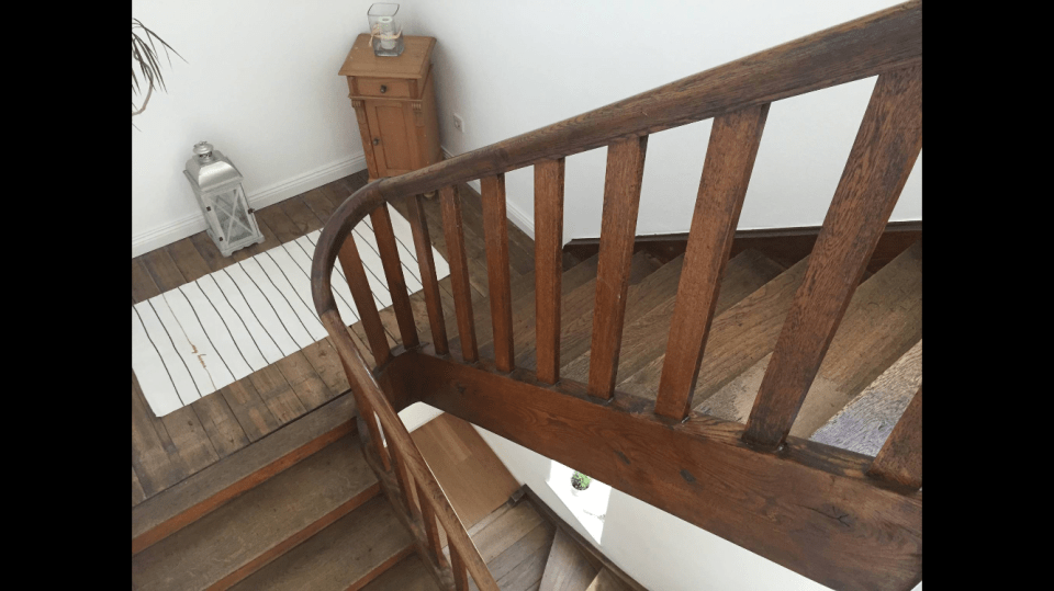 9D913C95-77D5-4E39-BA41-EB6AC71DC9EE